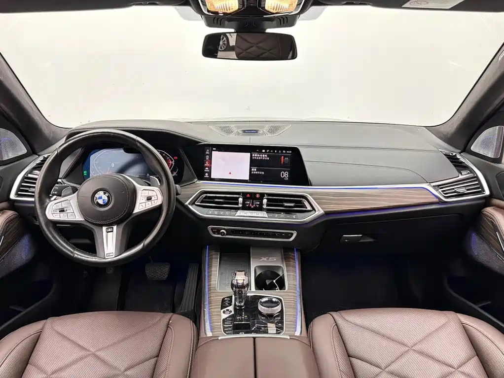 BMW X5 — фото 10
