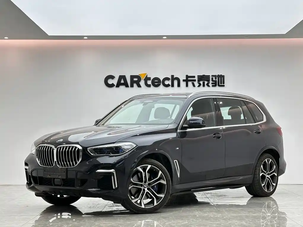 BMW X5 — фото 1