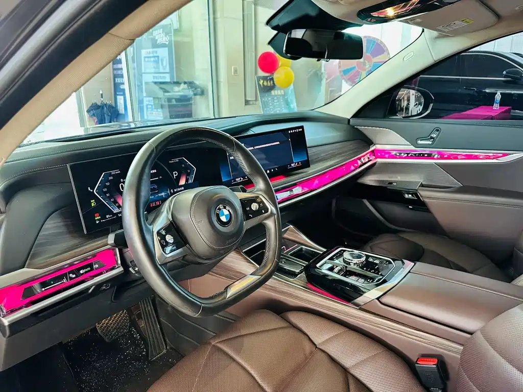 BMW 7 Series — фото 5