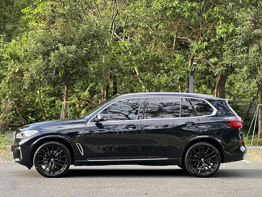 BMW X5 — фото 10