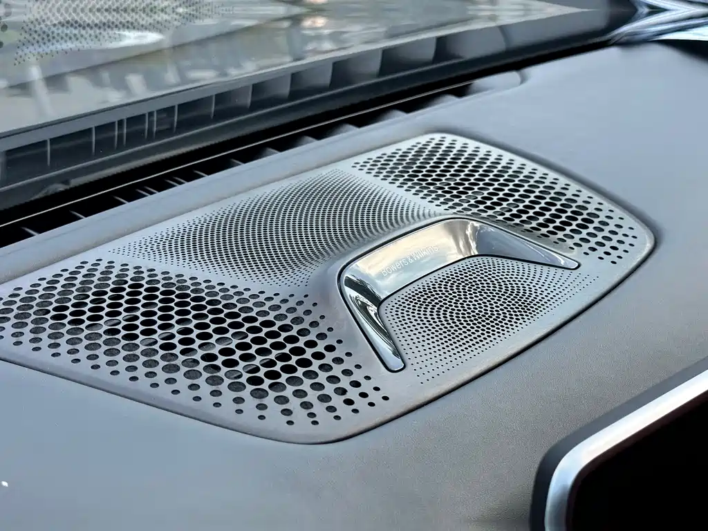 BMW 7 Series — фото 11