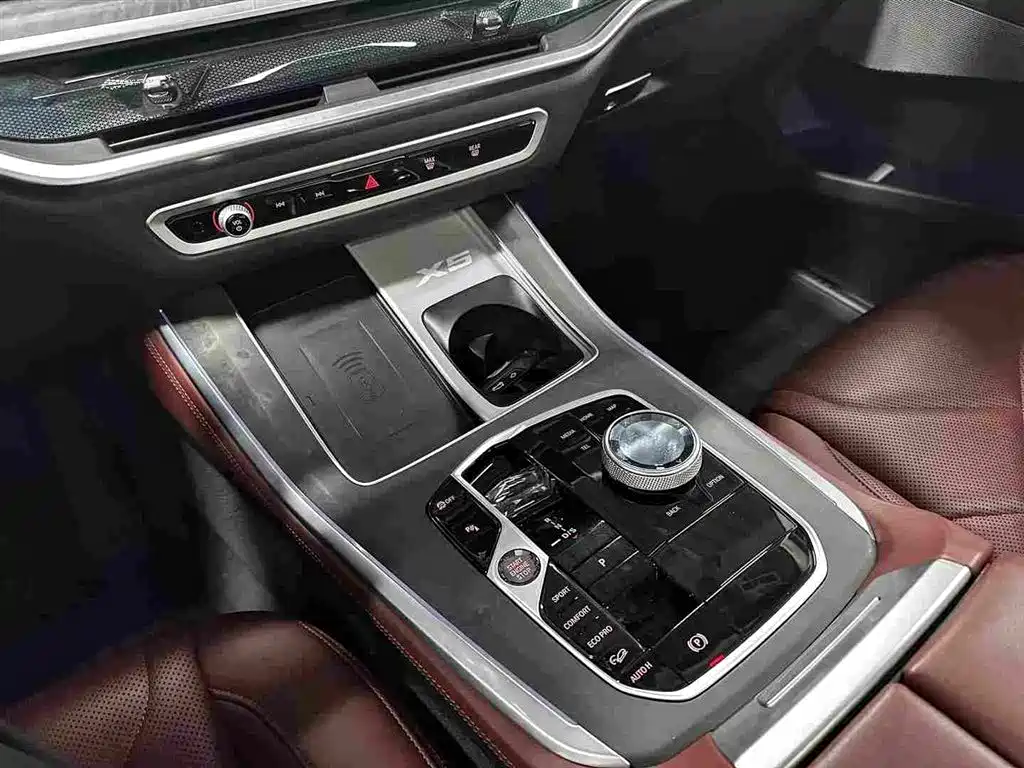 BMW X5 — фото 11