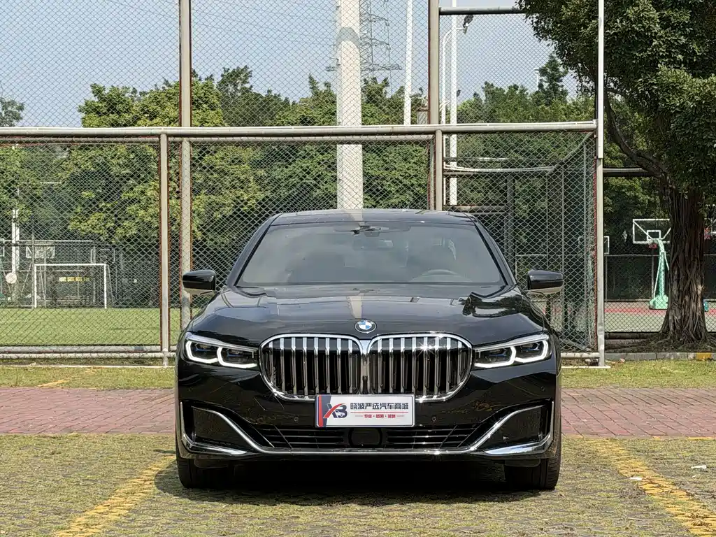 BMW 7 Series — фото 6