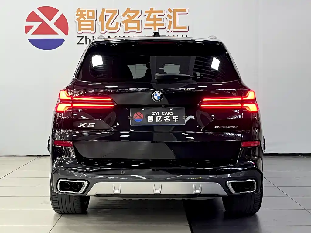 BMW X5 — фото 11