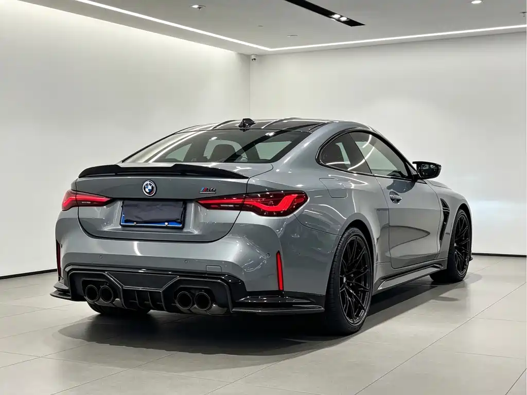 BMW M4 — фото 8