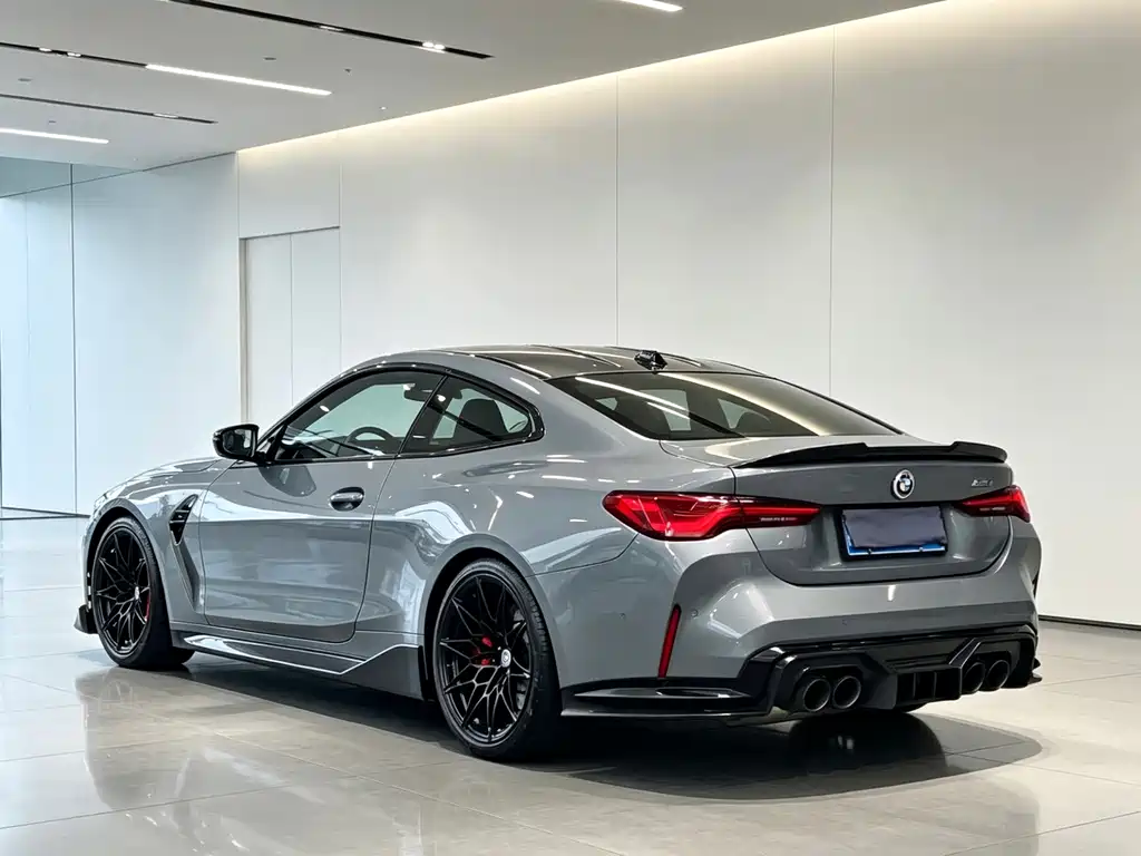BMW M4 — фото 9