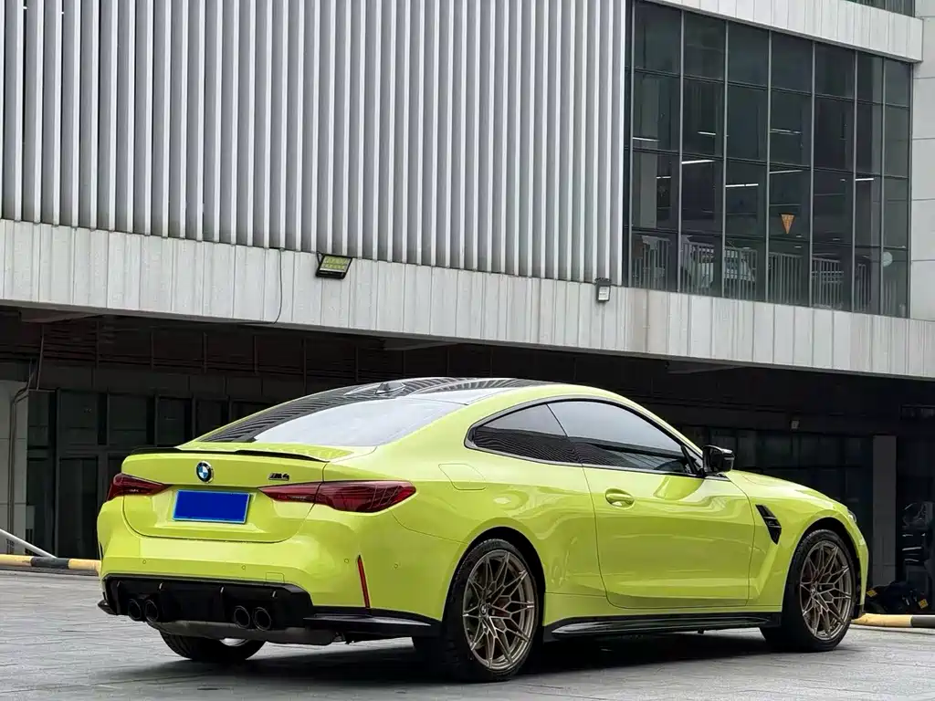 BMW M4 — фото 9