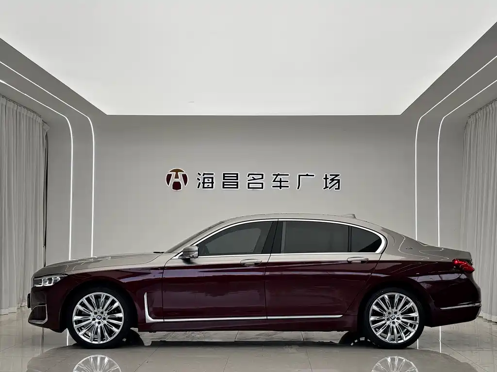 BMW 7 Series — фото 3