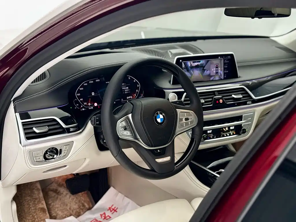 BMW 7 Series — фото 6
