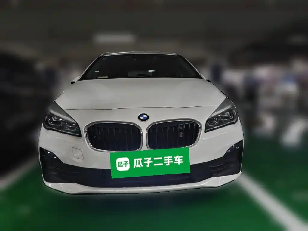 BMW 2 Series Active Tourer — фото 2