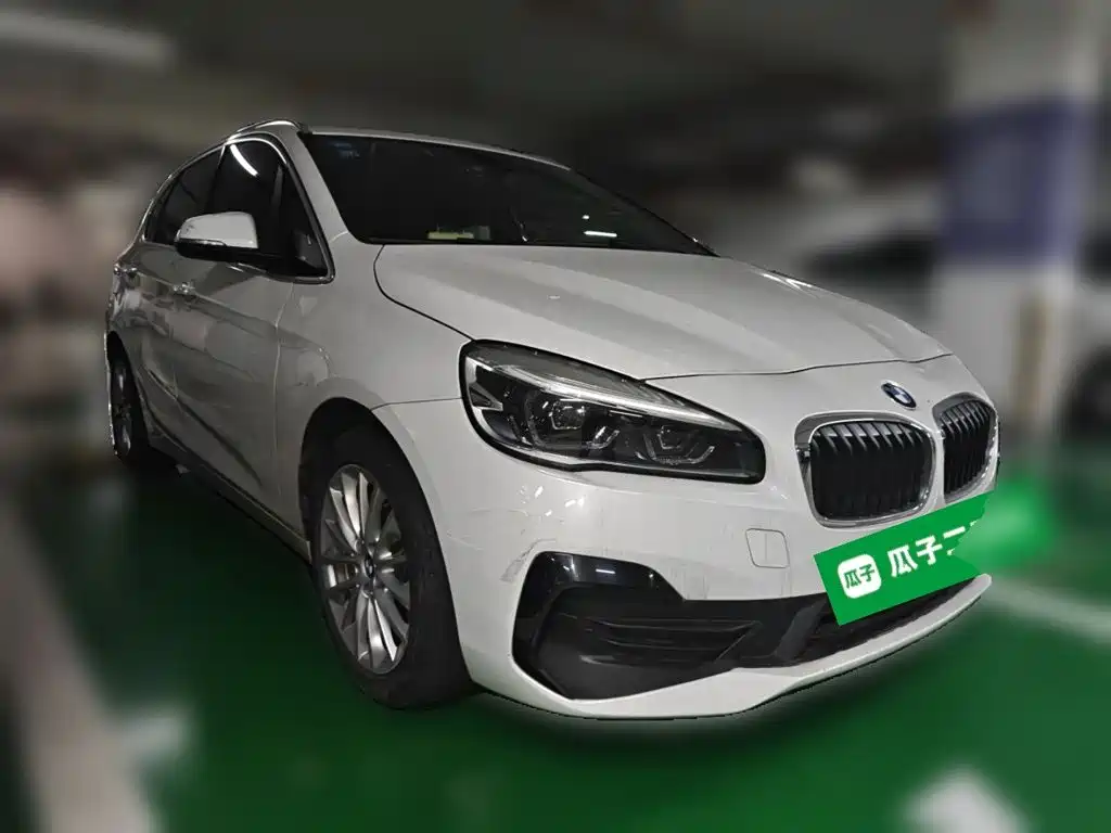 BMW 2 Series Active Tourer — фото 3