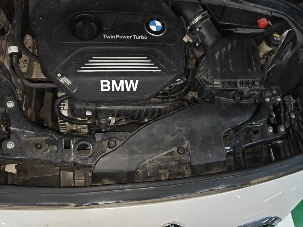 BMW 2 Series Active Tourer — фото 21