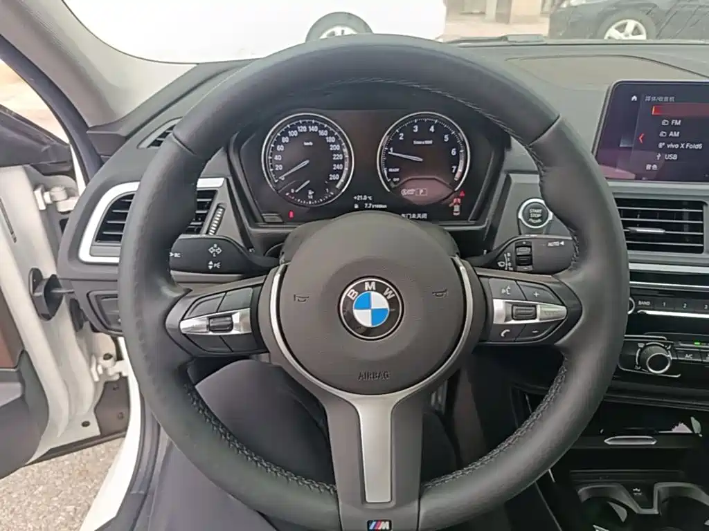 BMW 1 Series — фото 11