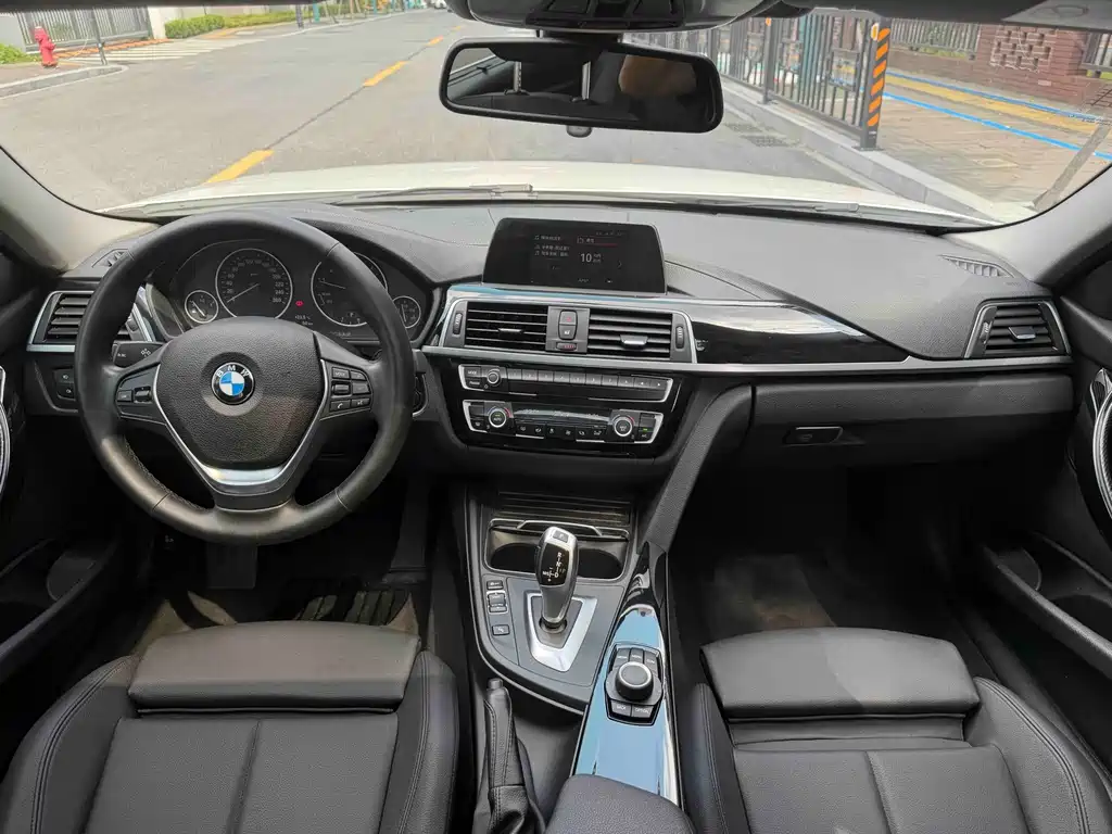BMW 3 Series — фото 13