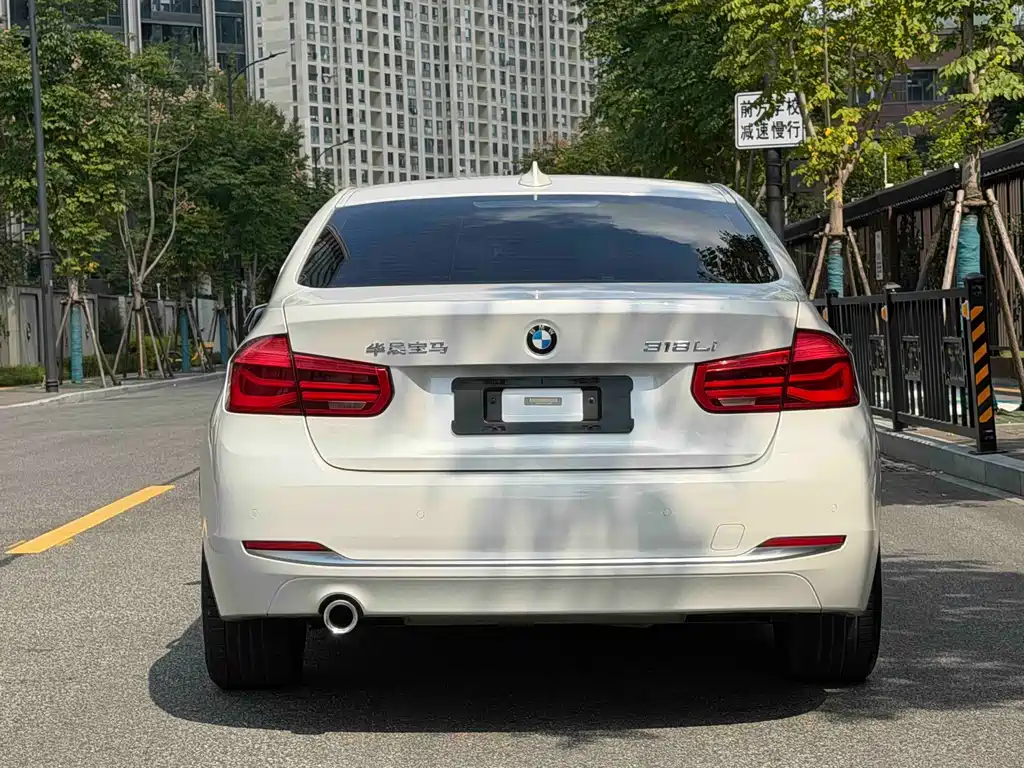 BMW 3 Series — фото 16