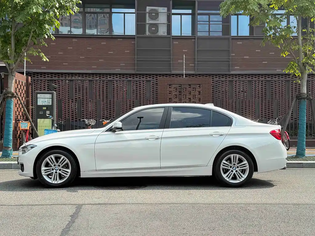 BMW 3 Series — фото 3