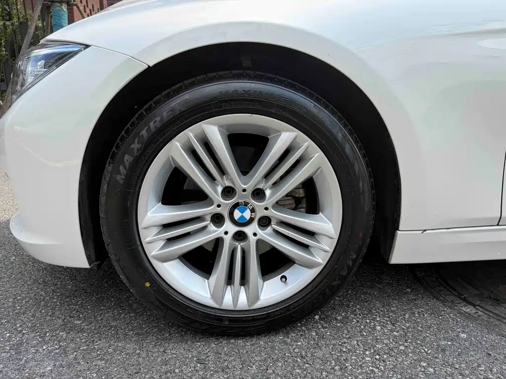 BMW 3 Series — фото 4