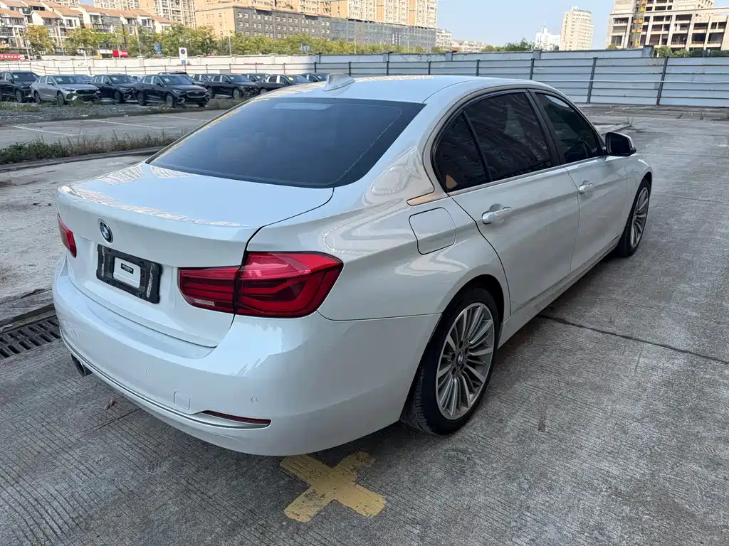 BMW 3 Series — фото 11