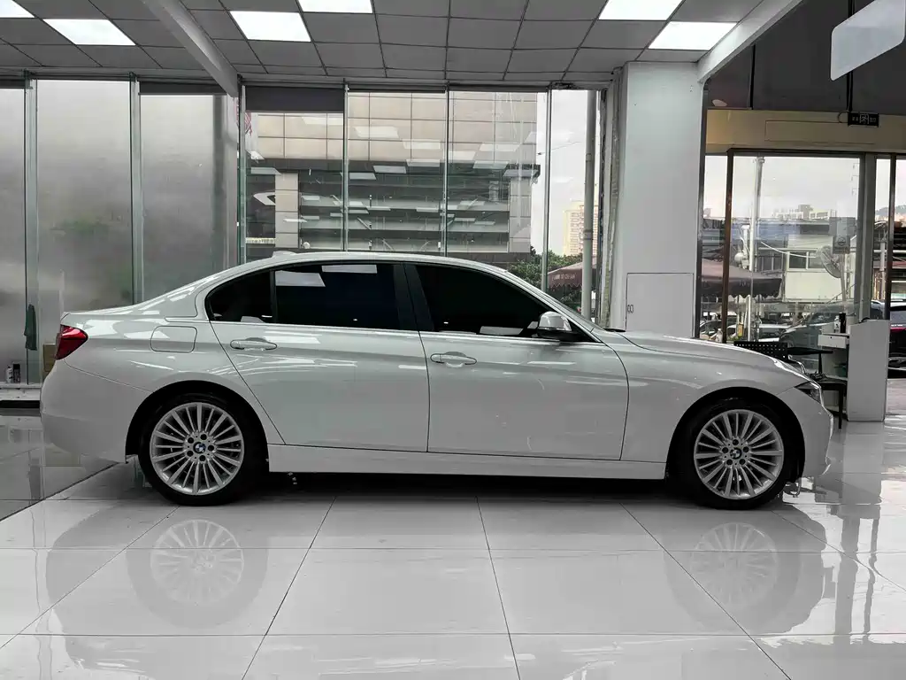 BMW 3 Series — фото 10