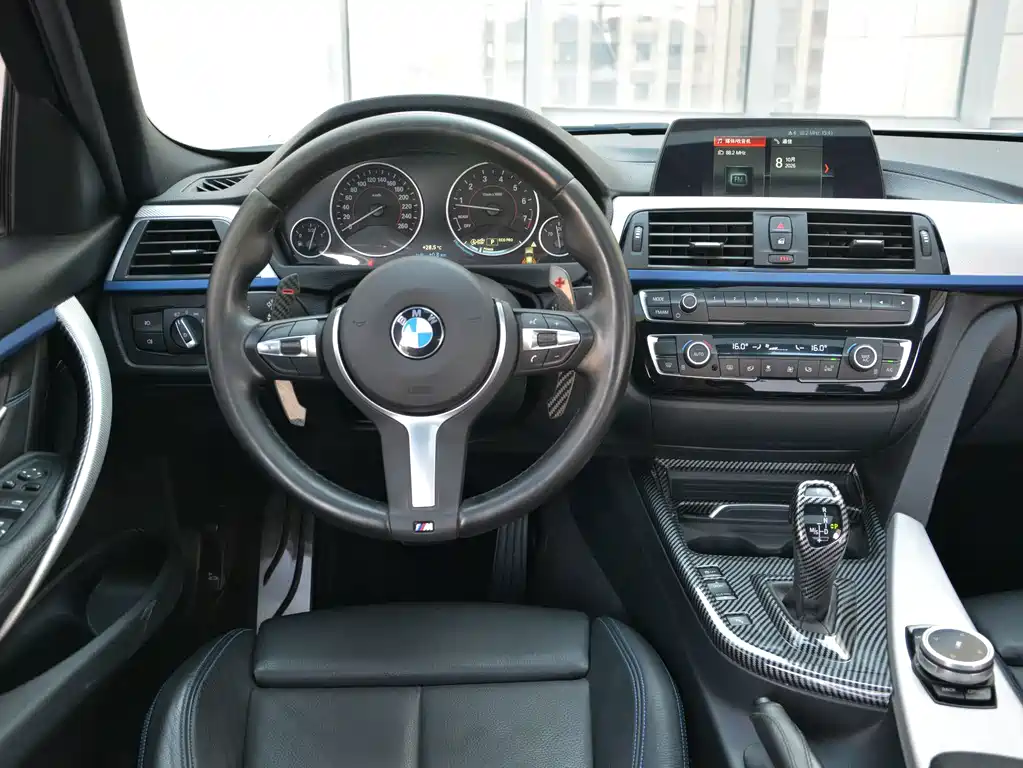 BMW 3 Series — фото 10