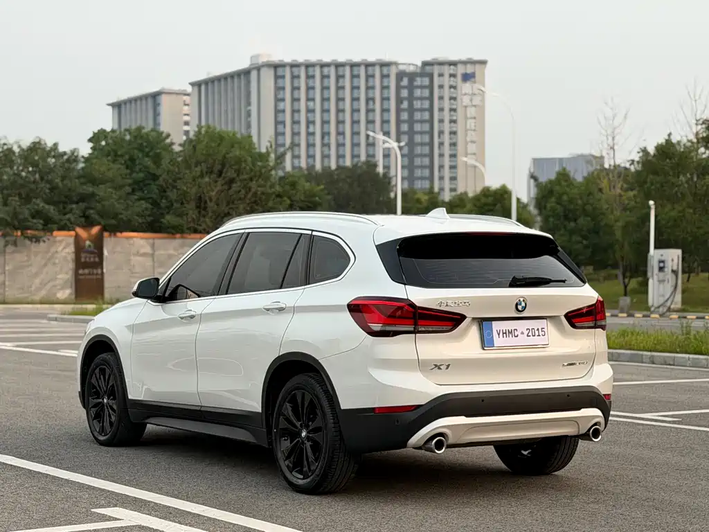 BMW X1 — фото 17