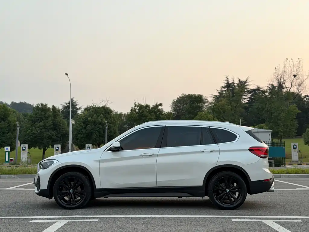 BMW X1 — фото 4