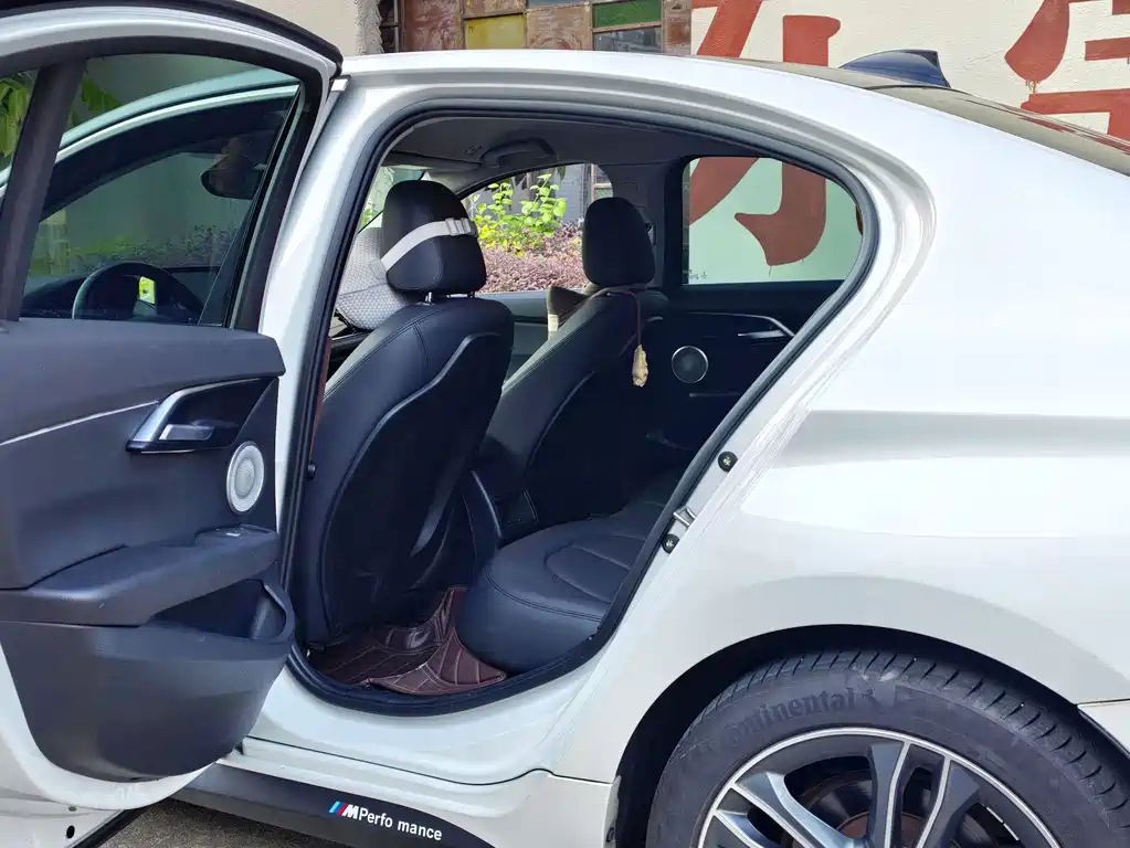 BMW 1 Series — фото 14