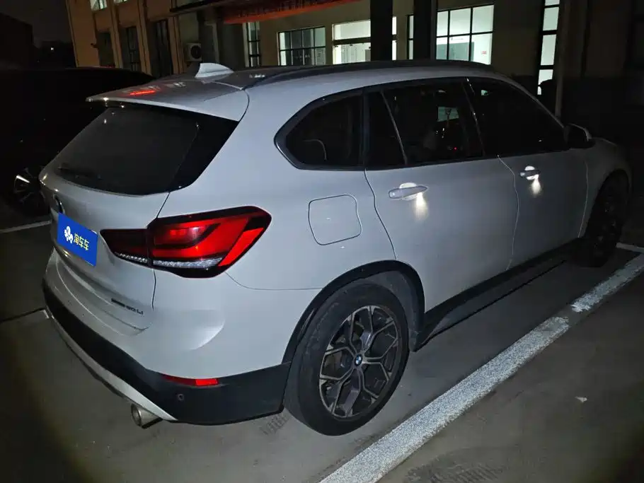 BMW X1 — фото 3