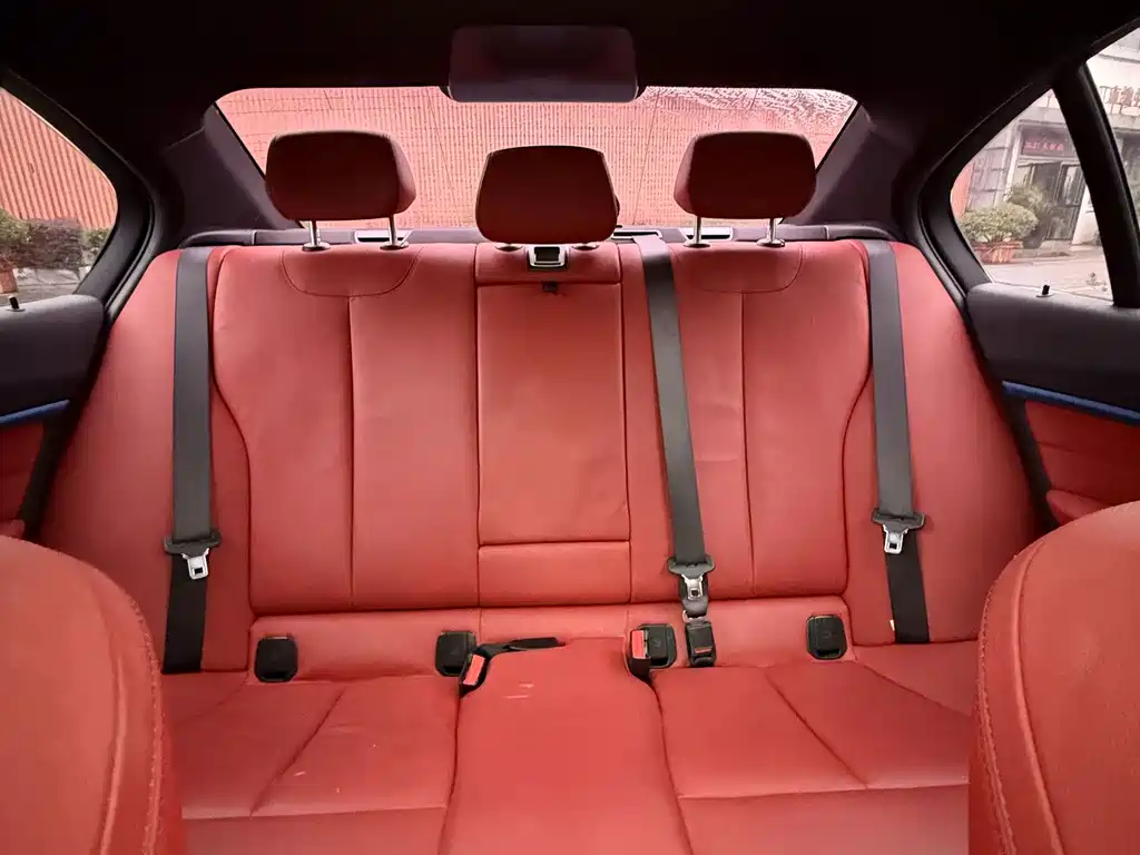 BMW 3 Series — фото 10