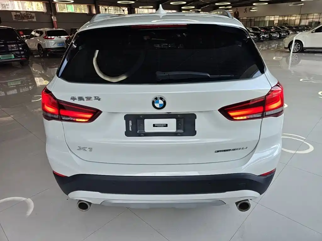 BMW X1 — фото 6