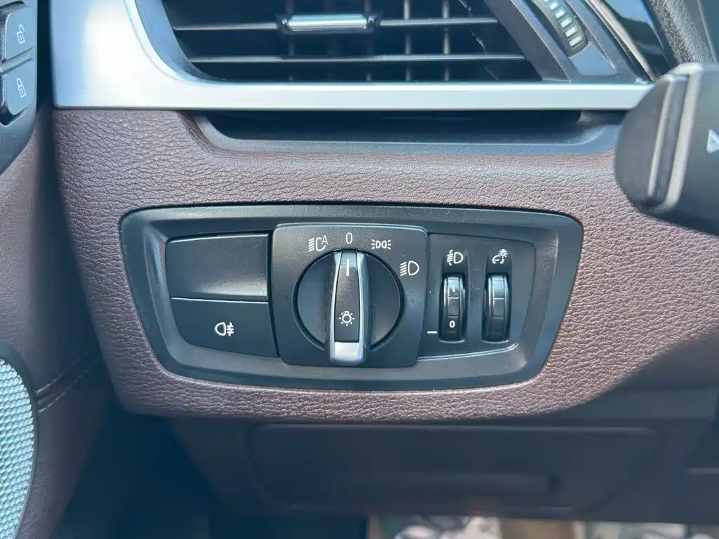 BMW X1 — фото 17