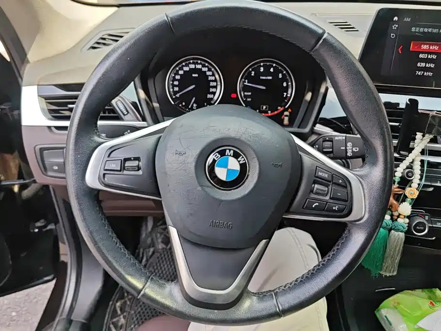 BMW X1 — фото 15