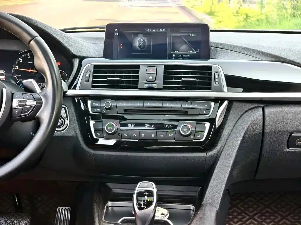 BMW 3 Series — фото 11