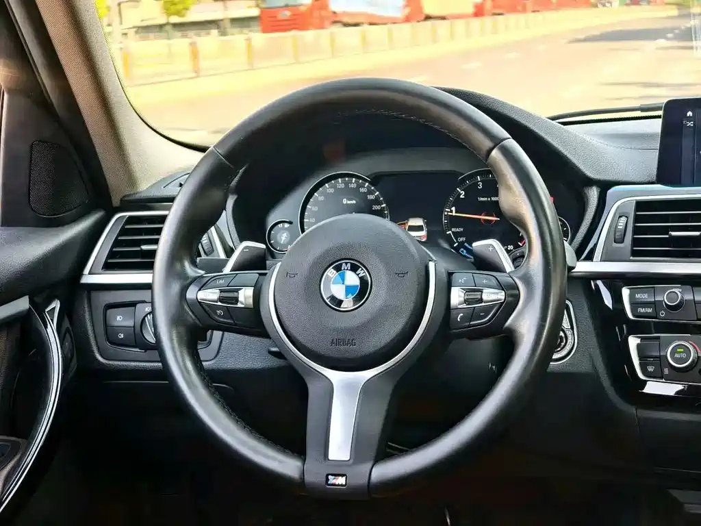 BMW 3 Series — фото 10