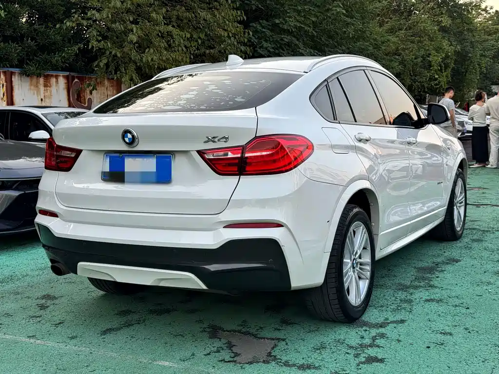 BMW X4 — фото 4