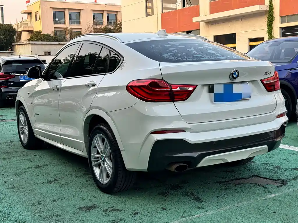 BMW X4 — фото 5