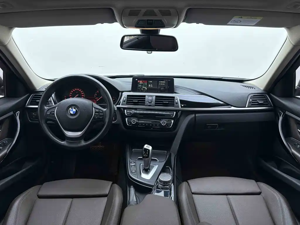 BMW 3 Series — фото 13