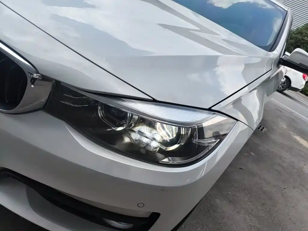 BMW 3 Series GT — фото 24