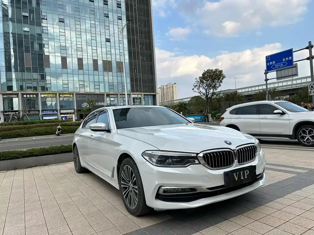 BMW 5 Series — фото 2