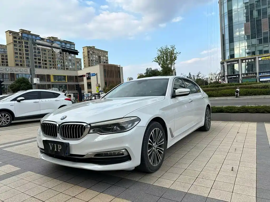 BMW 5 Series — фото 3