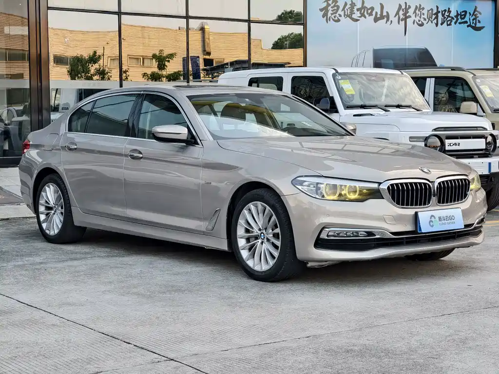 BMW 5 Series — фото 3