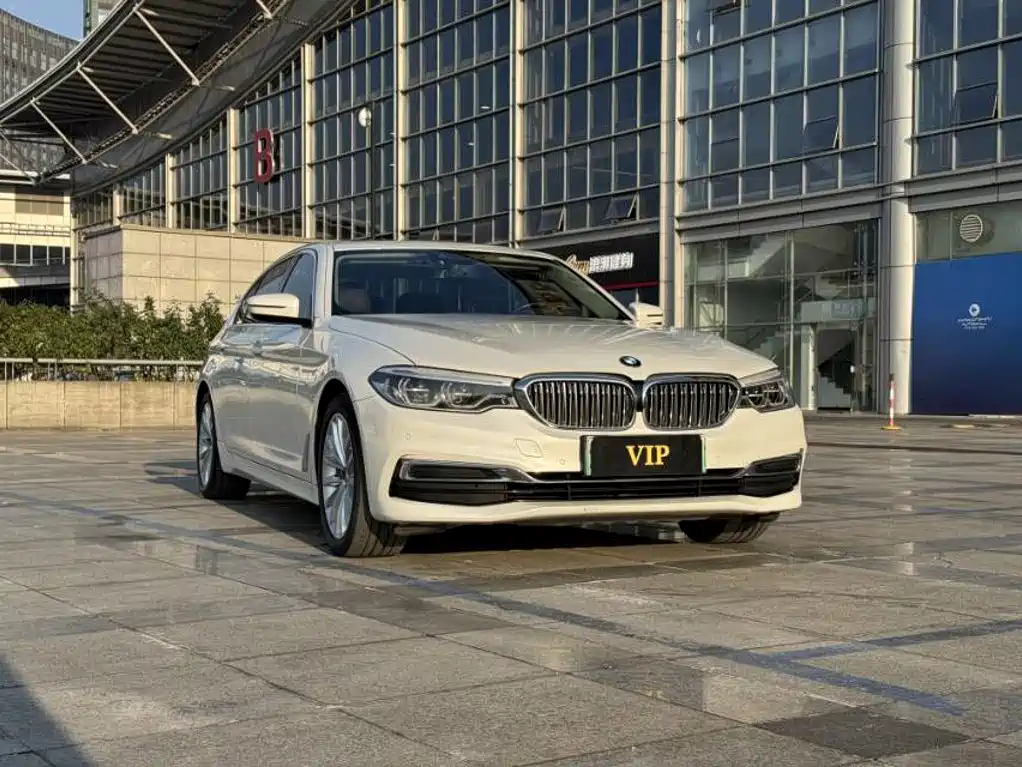 BMW 5 Series New Energy — фото 3