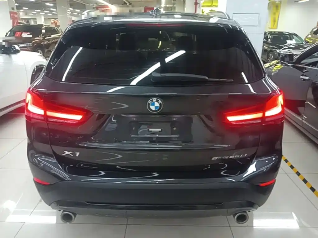 BMW X1 — фото 6