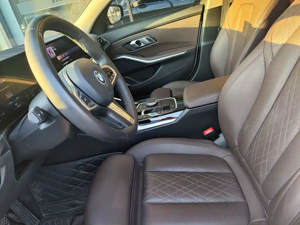 BMW i3 — фото 4