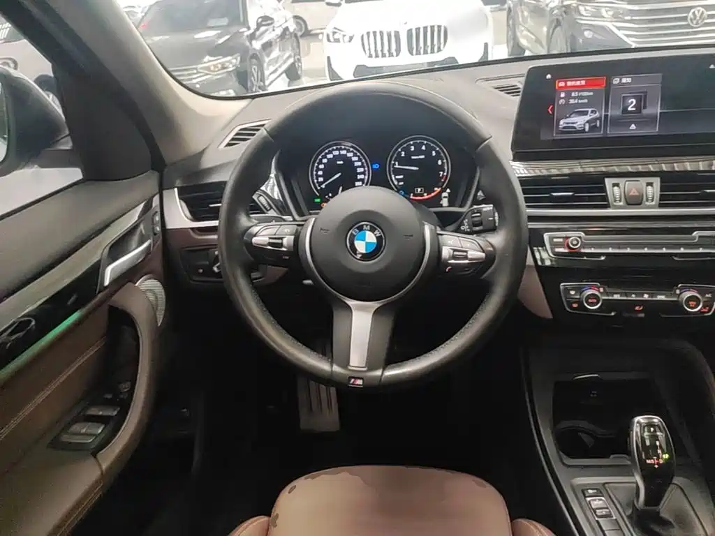 BMW X1 — фото 11