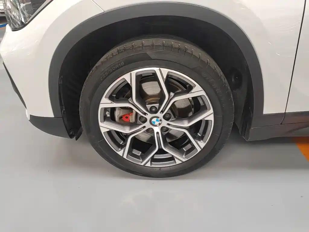 BMW X1 — фото 23