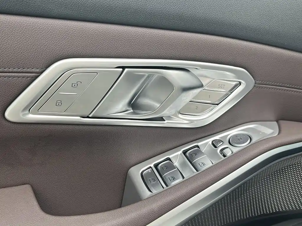 BMW 3 Series — фото 14