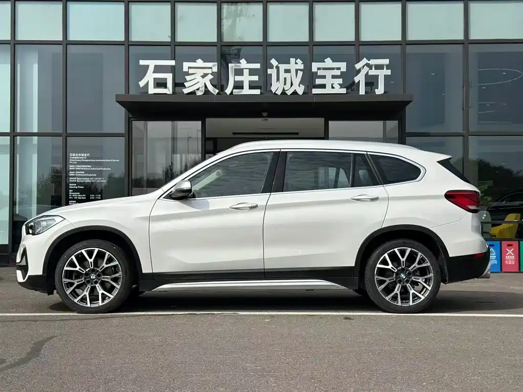 BMW X1 — фото 4