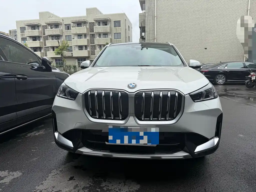 BMW X1 — фото 2