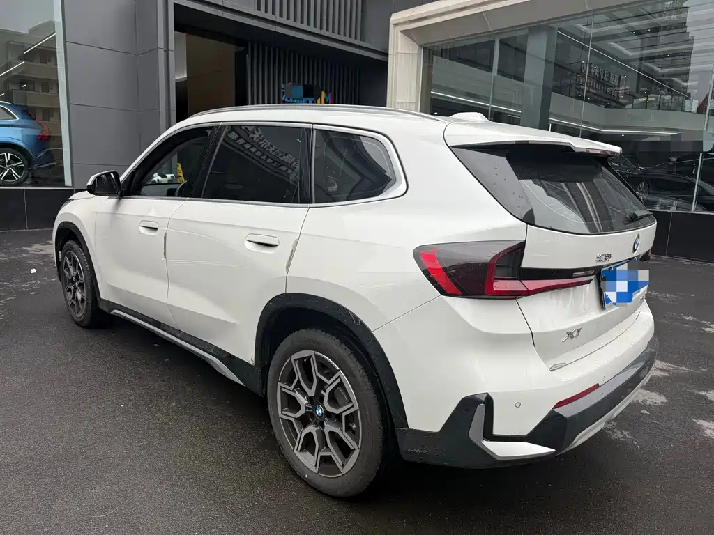 BMW X1 — фото 10